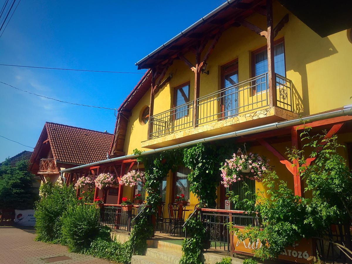 Villa Negra Motel Berzence Esterno foto